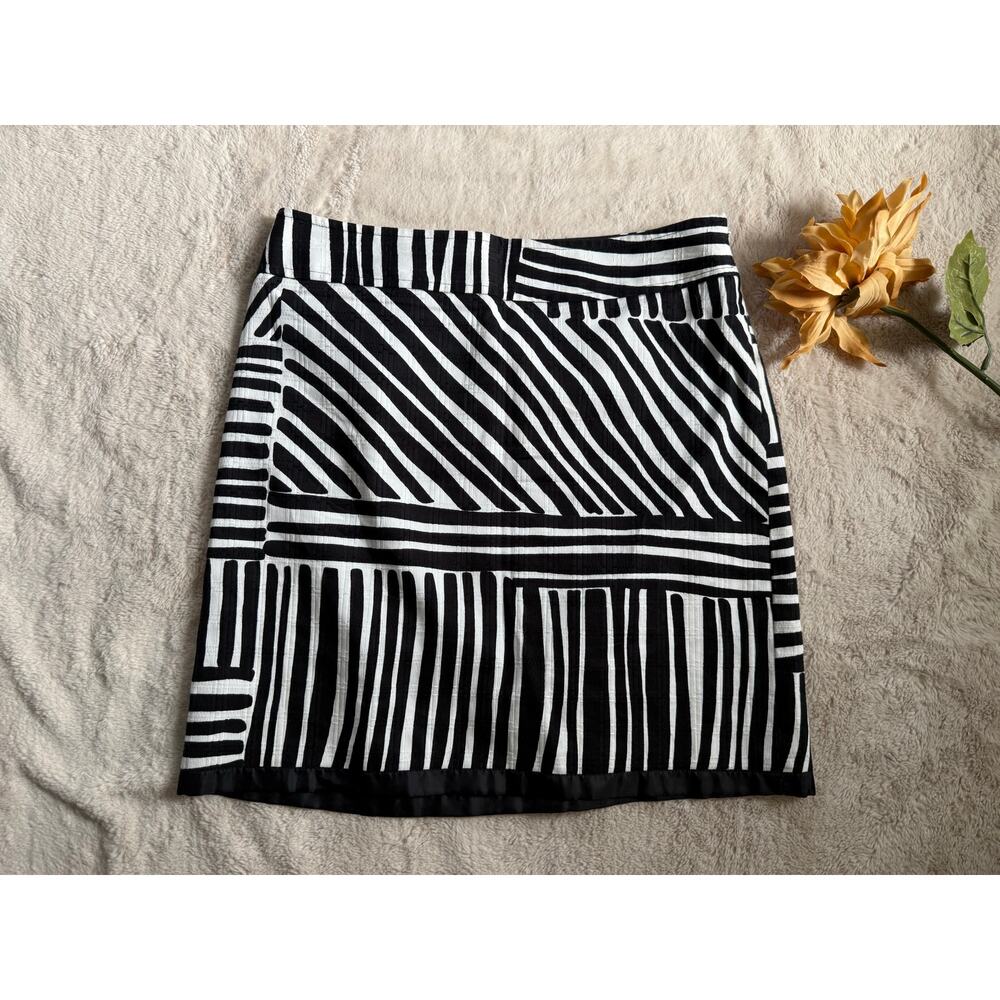 Ann Taylor Zebra Print Black and White Skirt 6P